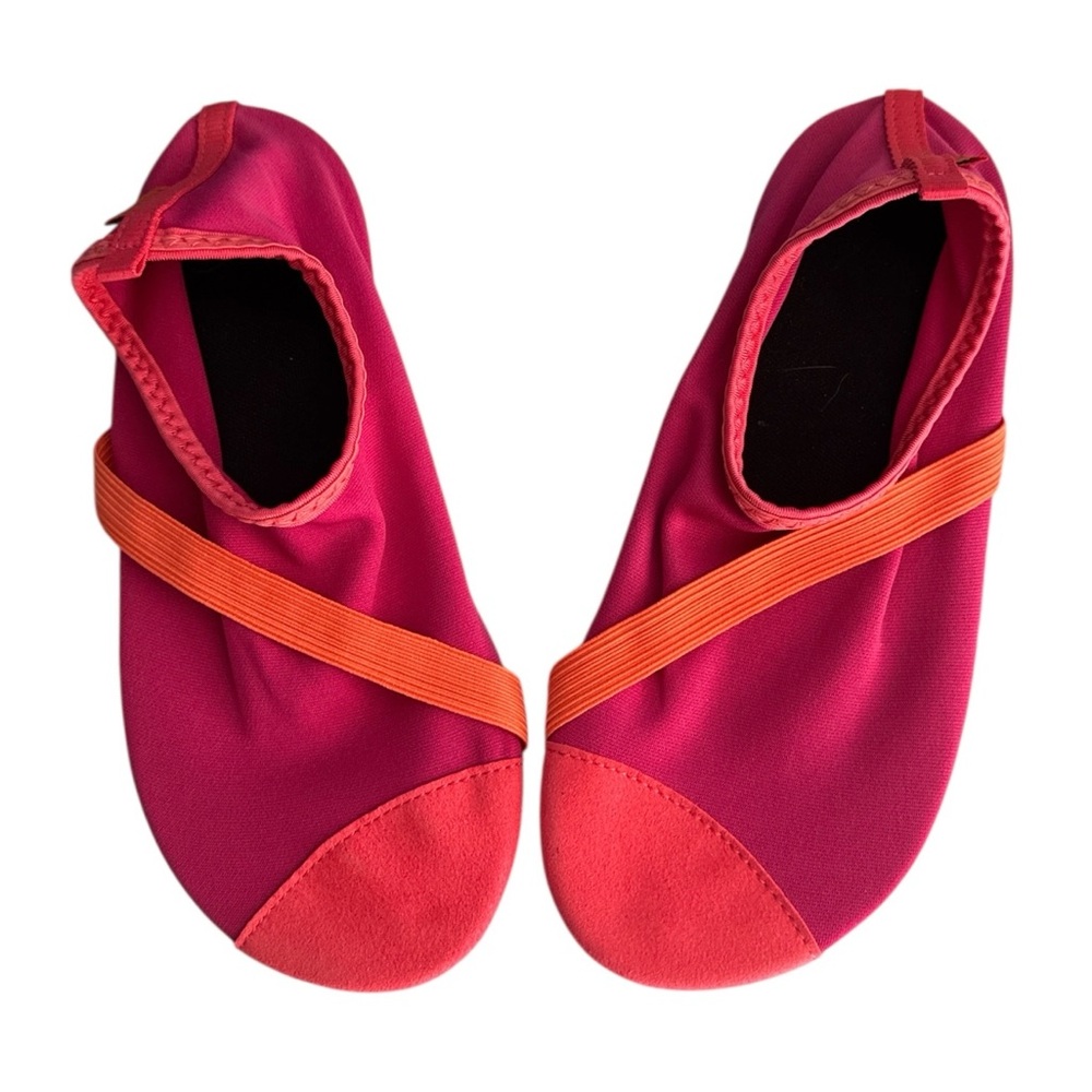 🔥 Fitkicks Non-Slip Active/Yoga Shoes – Lightweight & Flexible in Size M 7/8